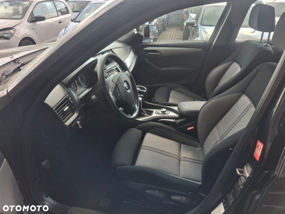 BMW X1 sDrive20d Sport Line - 11