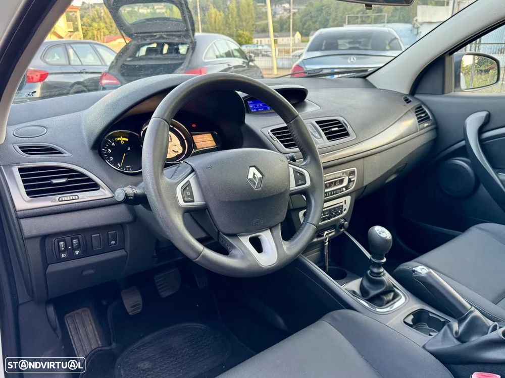 Renault Mégane Coupe 1.5 dCi Dynamique S - 7