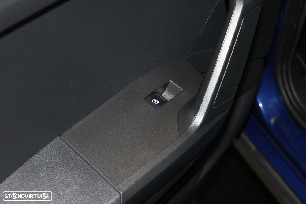 SEAT Arona 1.0 TSI Style DSG - 24