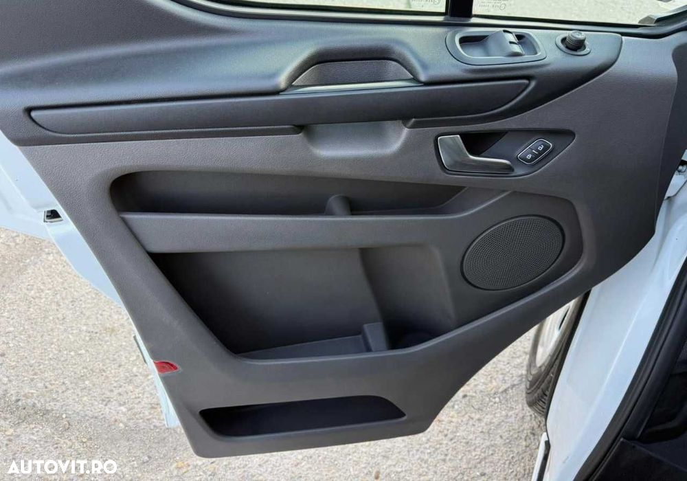 Ford TRANSIT CUSTOM L2H3 - 13