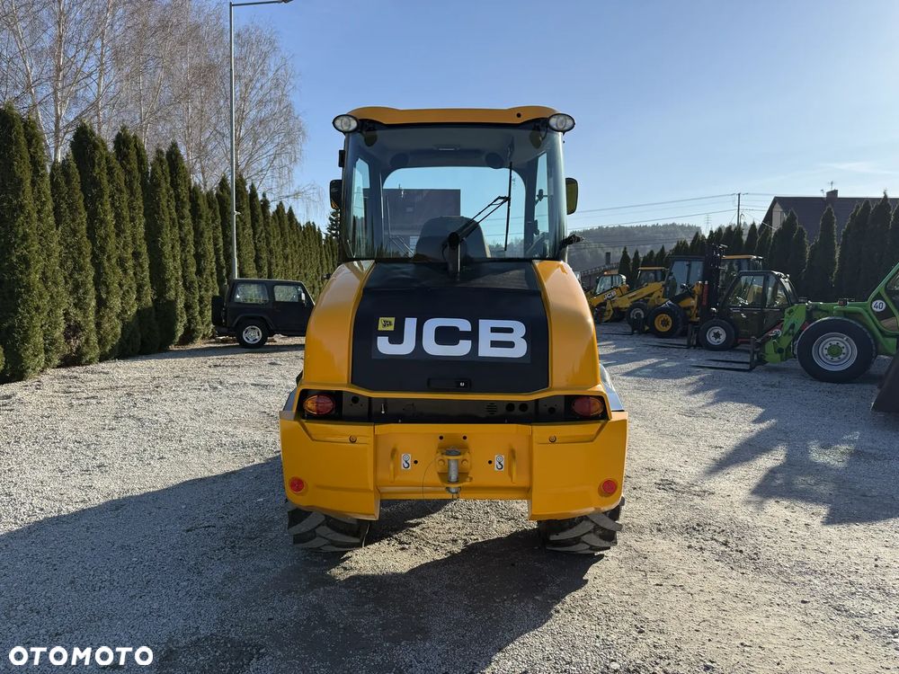 JCB 409 / ORYGINAŁ / SILNA / ŁADNIE UTRZYMANA  / BEZ DPF I ADBLUE / ZADBANA / SPROWADZONA Z NIEMIEC / 407 408 406 60 70 M 506 509 - 6