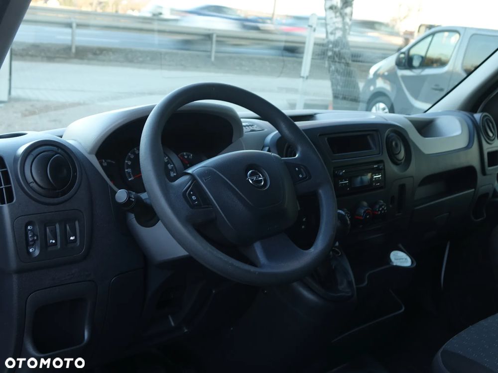 Renault Master L3H3 3-osobowy furgon najwyższy - 8