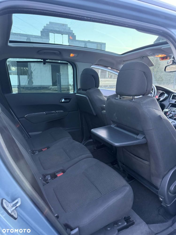 Peugeot 5008 1.6 HDi Premium - 6