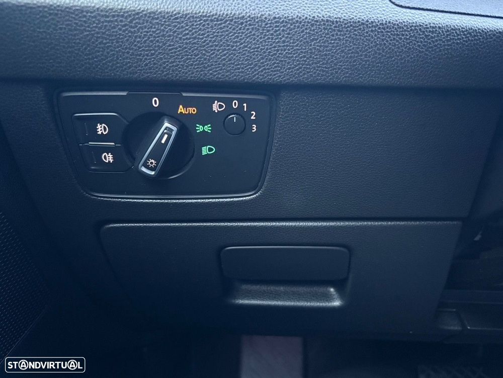 VW Passat 2.0 TDI Confortline DSG - 33