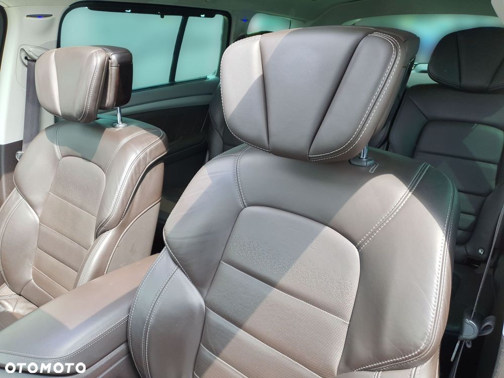 Renault Espace 1.6 dCi Energy Initiale Paris EDC - 12