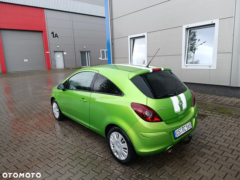 Opel Corsa 1.4 16V Sport - 10