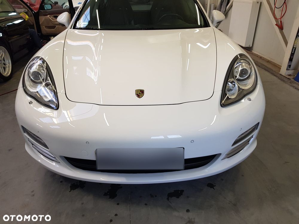 Porsche Panamera 4S - 33