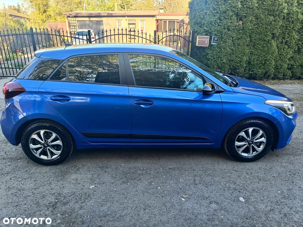 Hyundai i20 blue 1.2 Select - 32