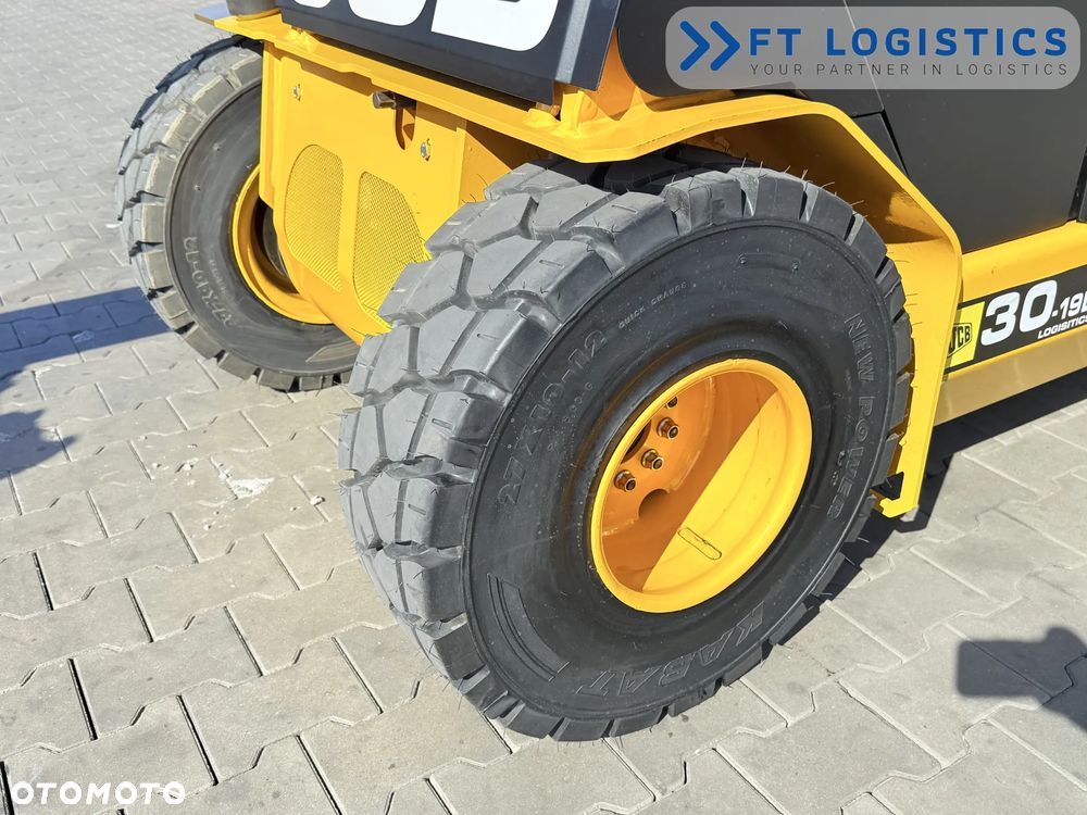 JCB WÓZEK TELESKOPOWY JCB TLT30D / KABINA / 2022 ROK / TYLKO 3446 MOTOGODZIN / PRZESUW BOCZNY / NOWE OPONY - 23