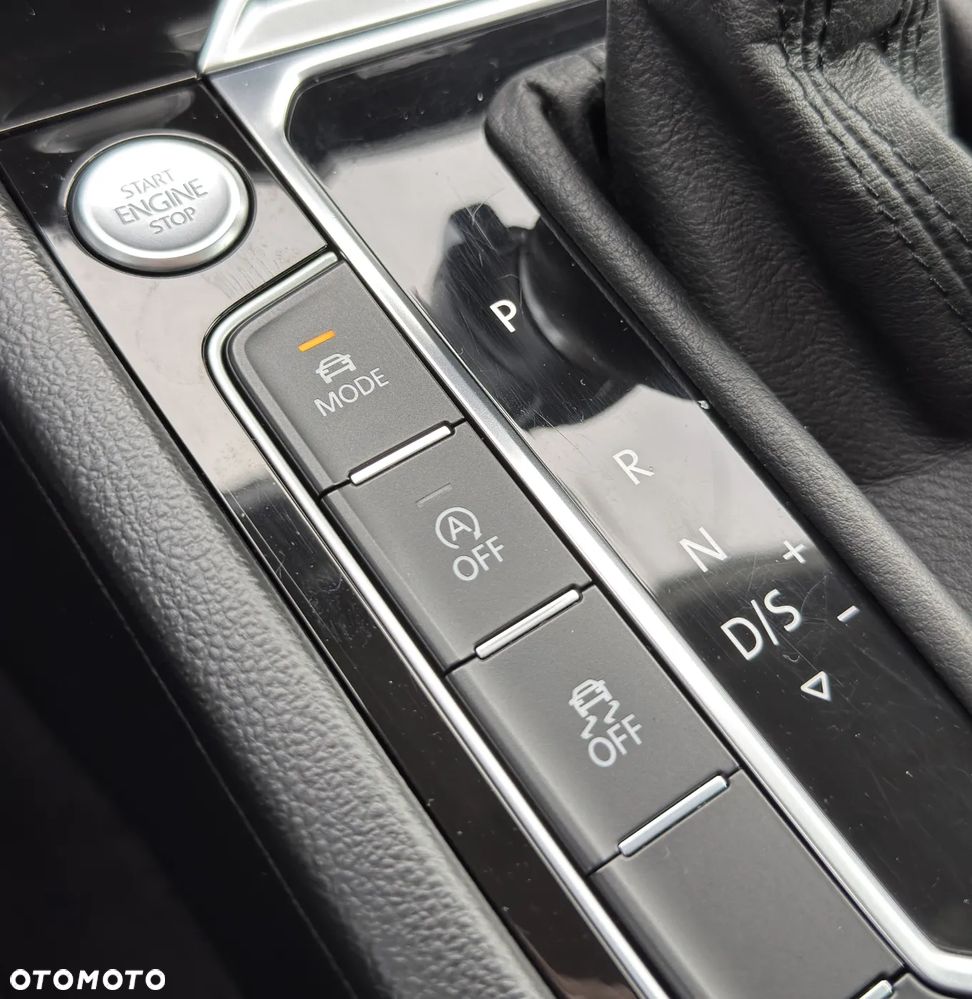 Volkswagen Passat - 28