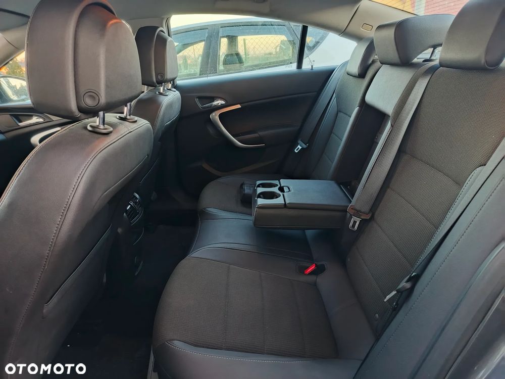 Opel Insignia 1.6 T Cosmo - 13