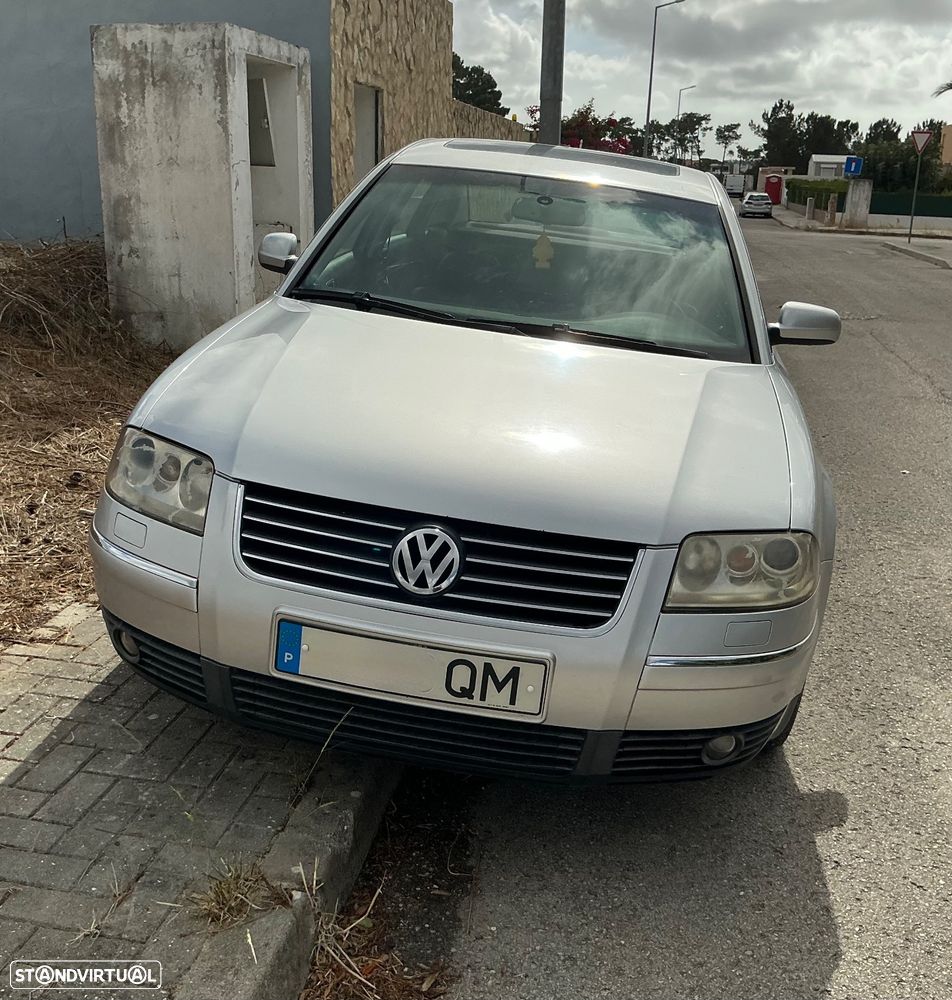 VW Passat 1.9 TDi Highline - 1