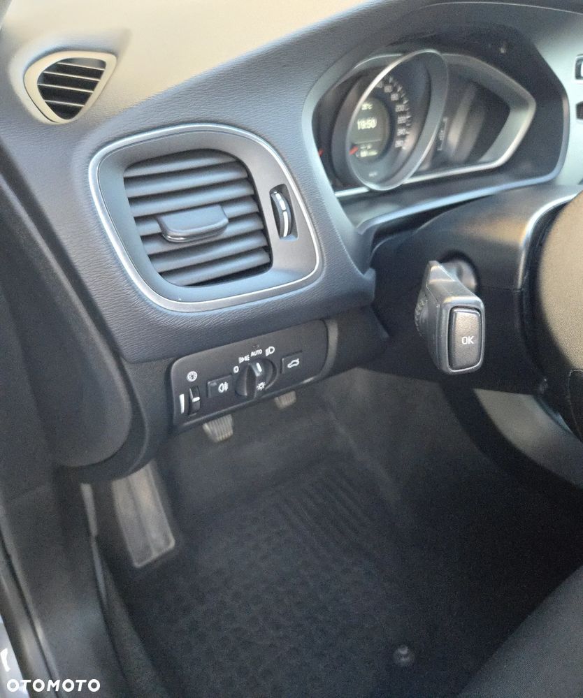 Volvo V40 D2 Drive-E Kinetic - 9