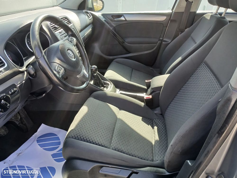VW Golf 1.6 TDi Confortline - 14