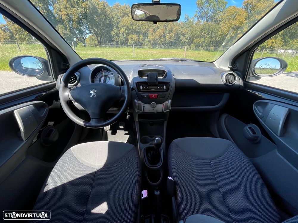 Peugeot 107 1.0 Urban - 10