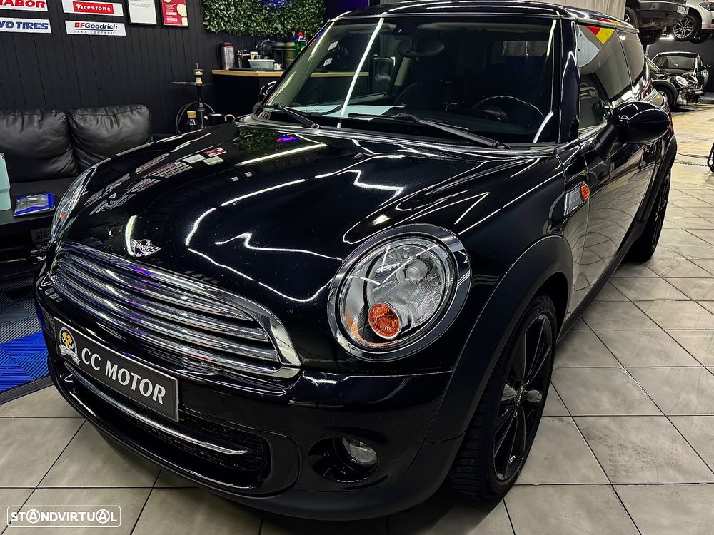 MINI 3 Portas Cooper D - 2