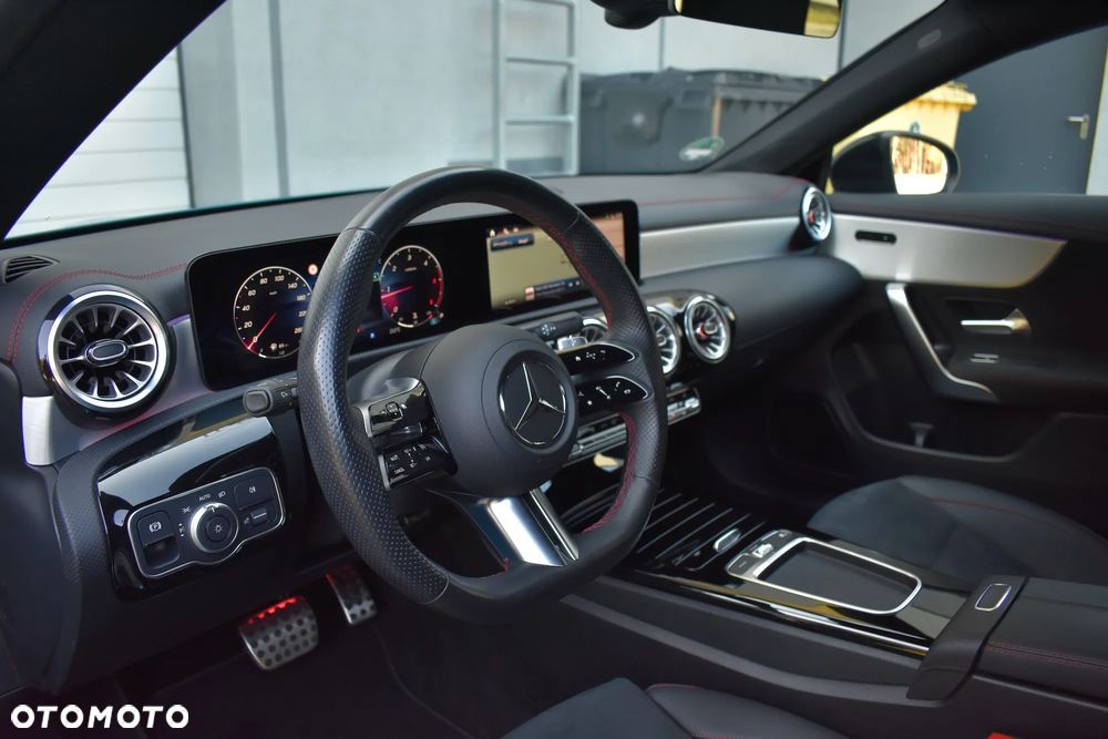 Mercedes-Benz CLA 200 d 8G-DCT AMG Line Advanced Plus - 16