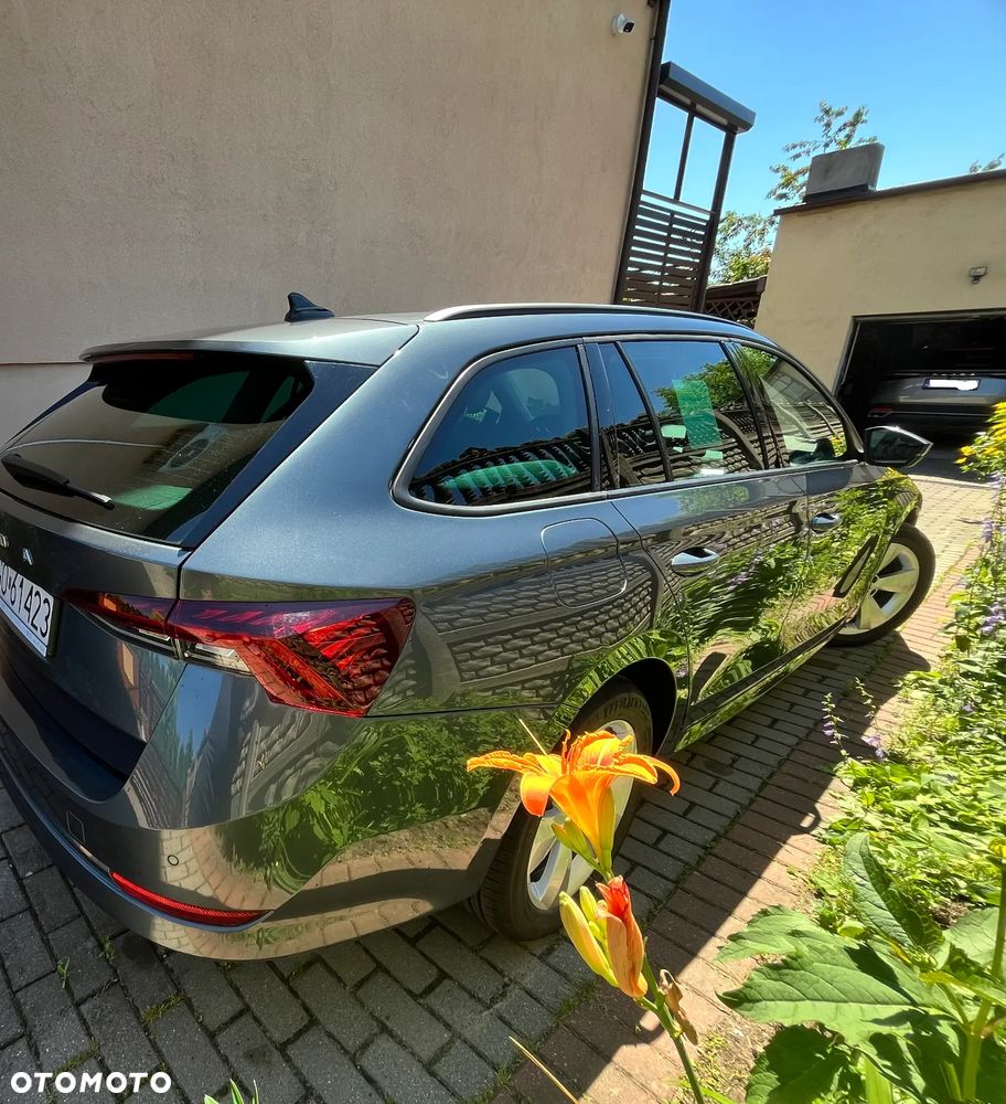 Skoda Octavia 2.0 TDI DSG Style - 6