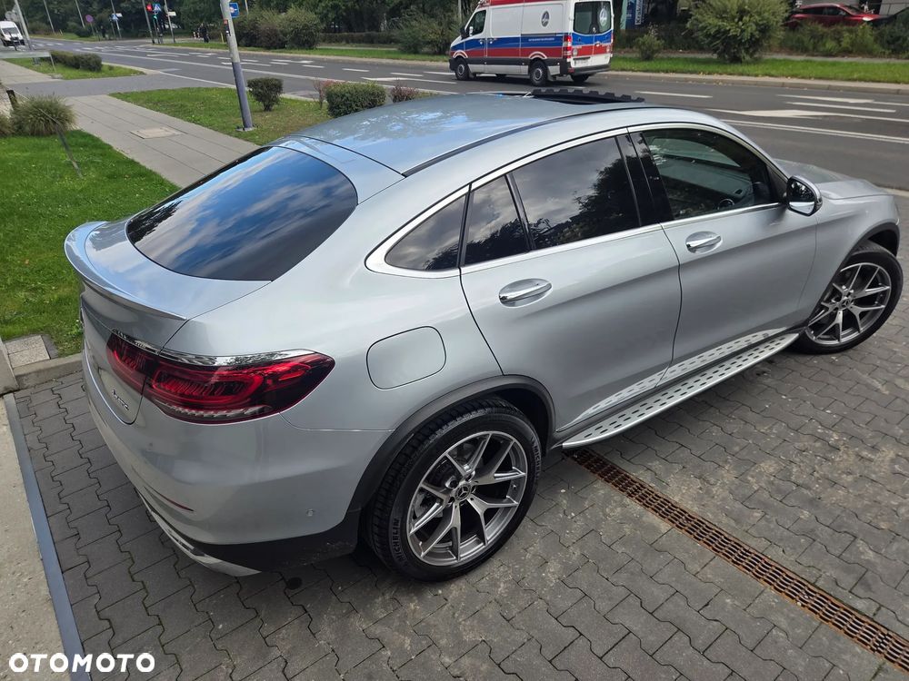 Mercedes-Benz GLC 200 4Matic 9G-TRONIC AMG Line Plus - 26