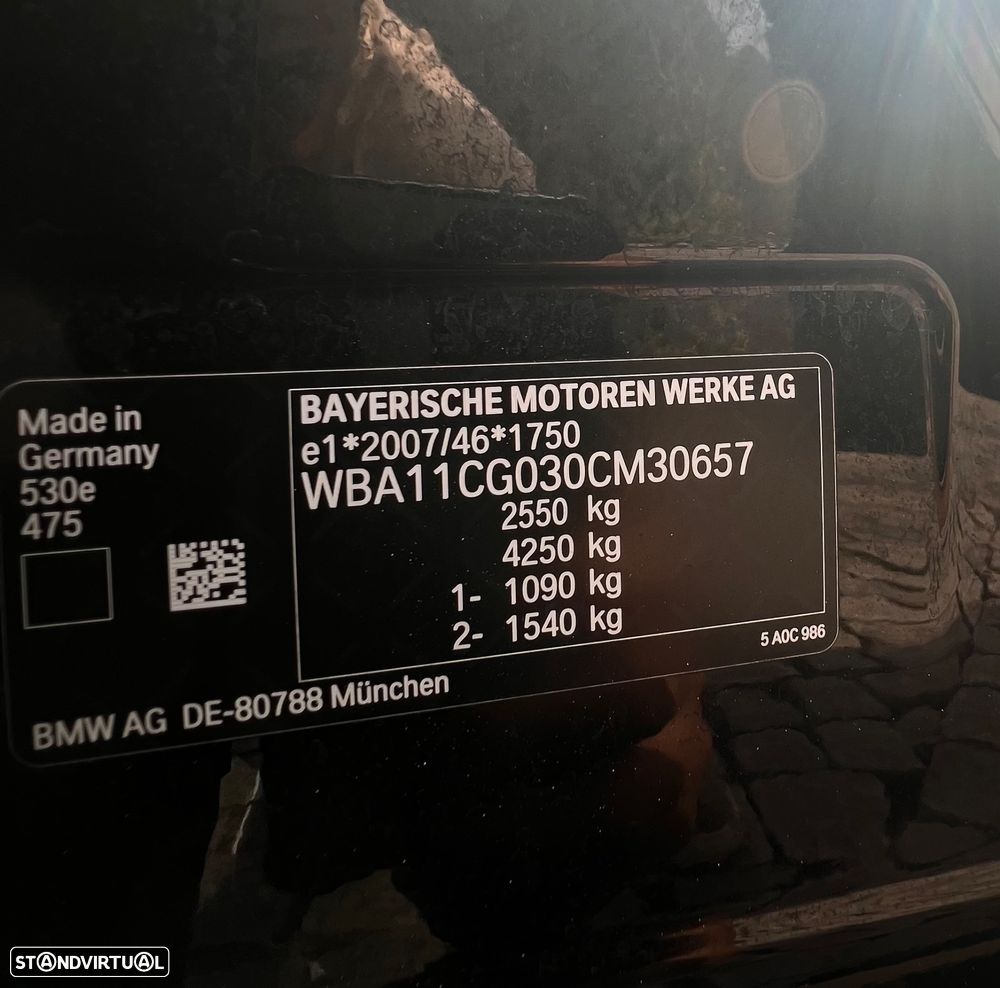 BMW 530 e Pack Desportivo M - 44
