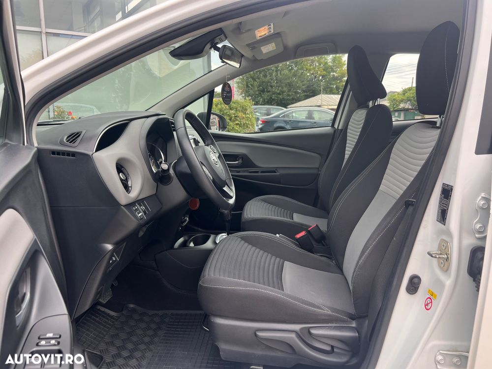 Toyota Yaris - 9
