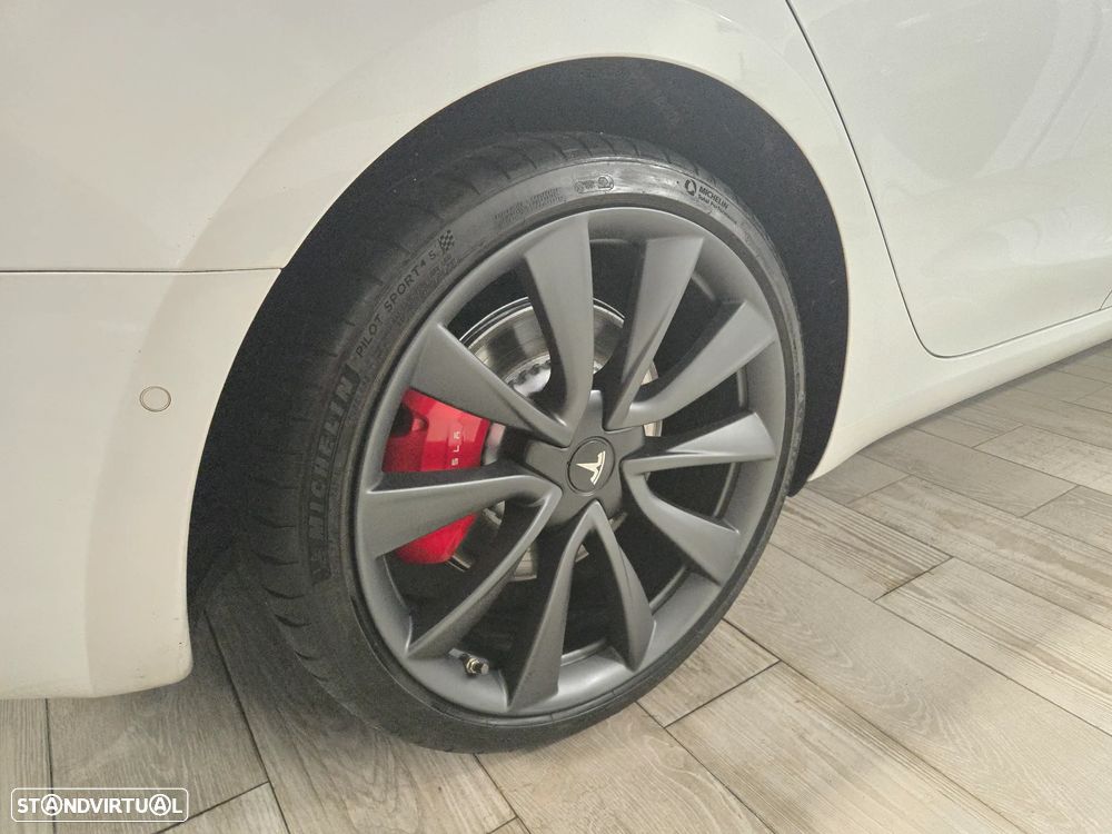 Tesla Model 3 Performance Dual Motor AWD - 12