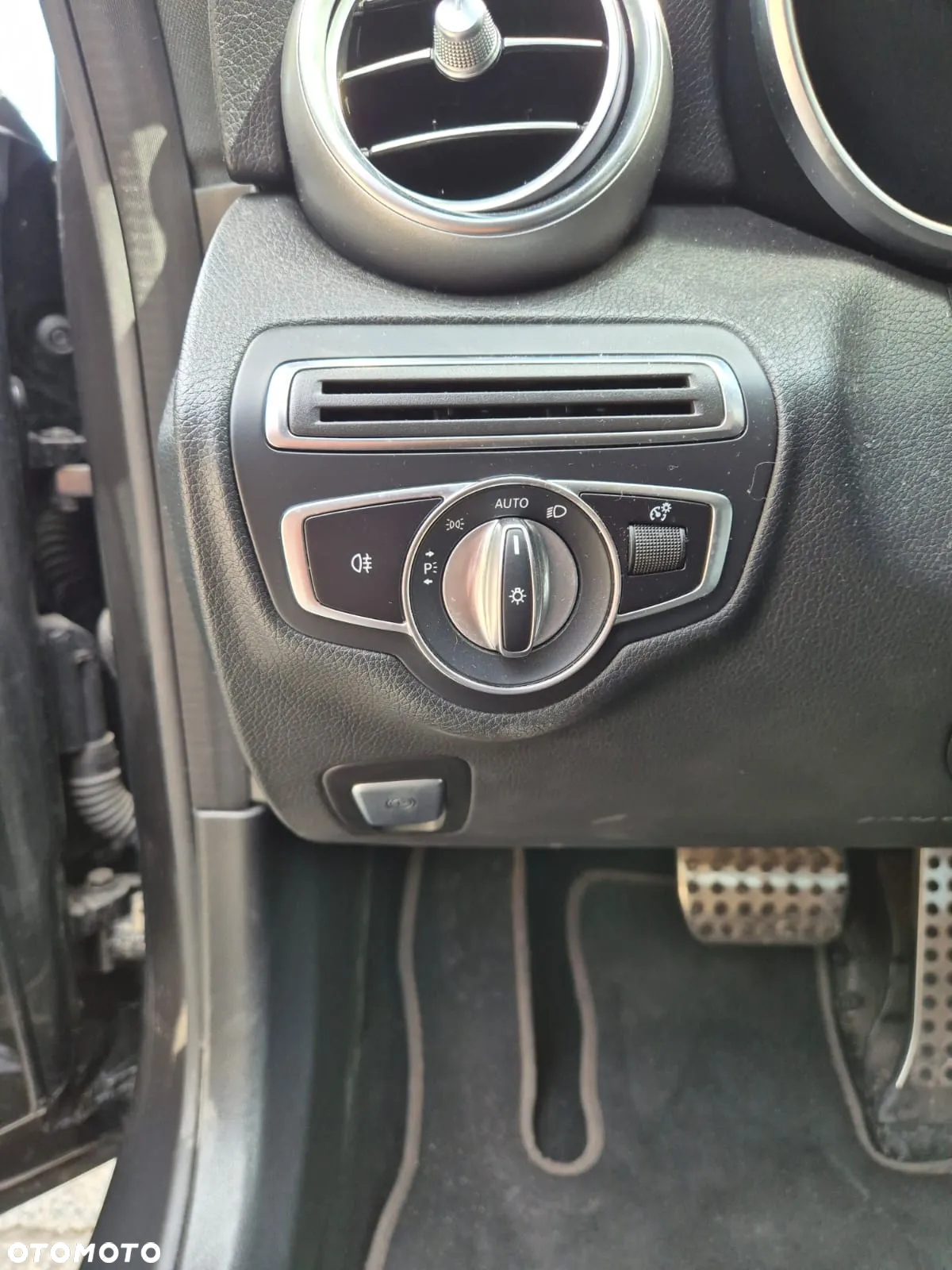 Mercedes-Benz Klasa C 220 d Coupe 9G-TRONIC AMG Line - 12