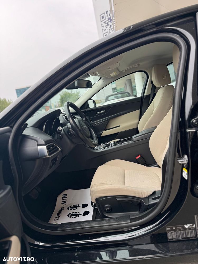Jaguar XE 20d Aut. Portfolio - 23