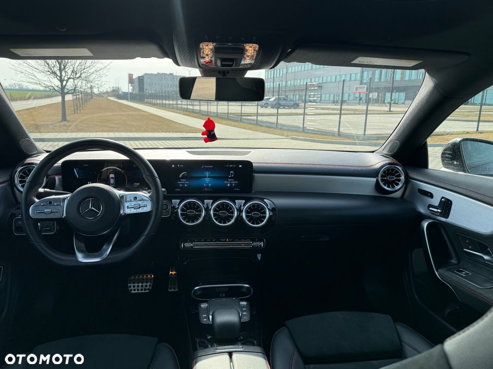 Mercedes-Benz CLA 250 7G-DCT AMG Line - 18
