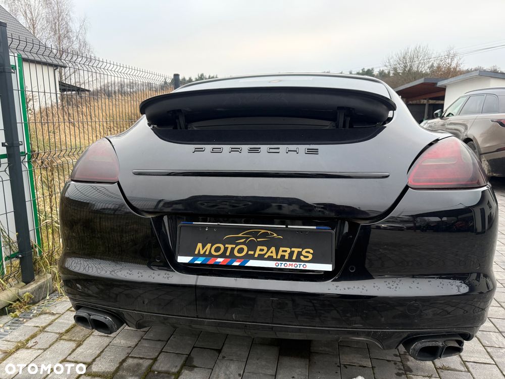 Porsche Panamera 4S - 5