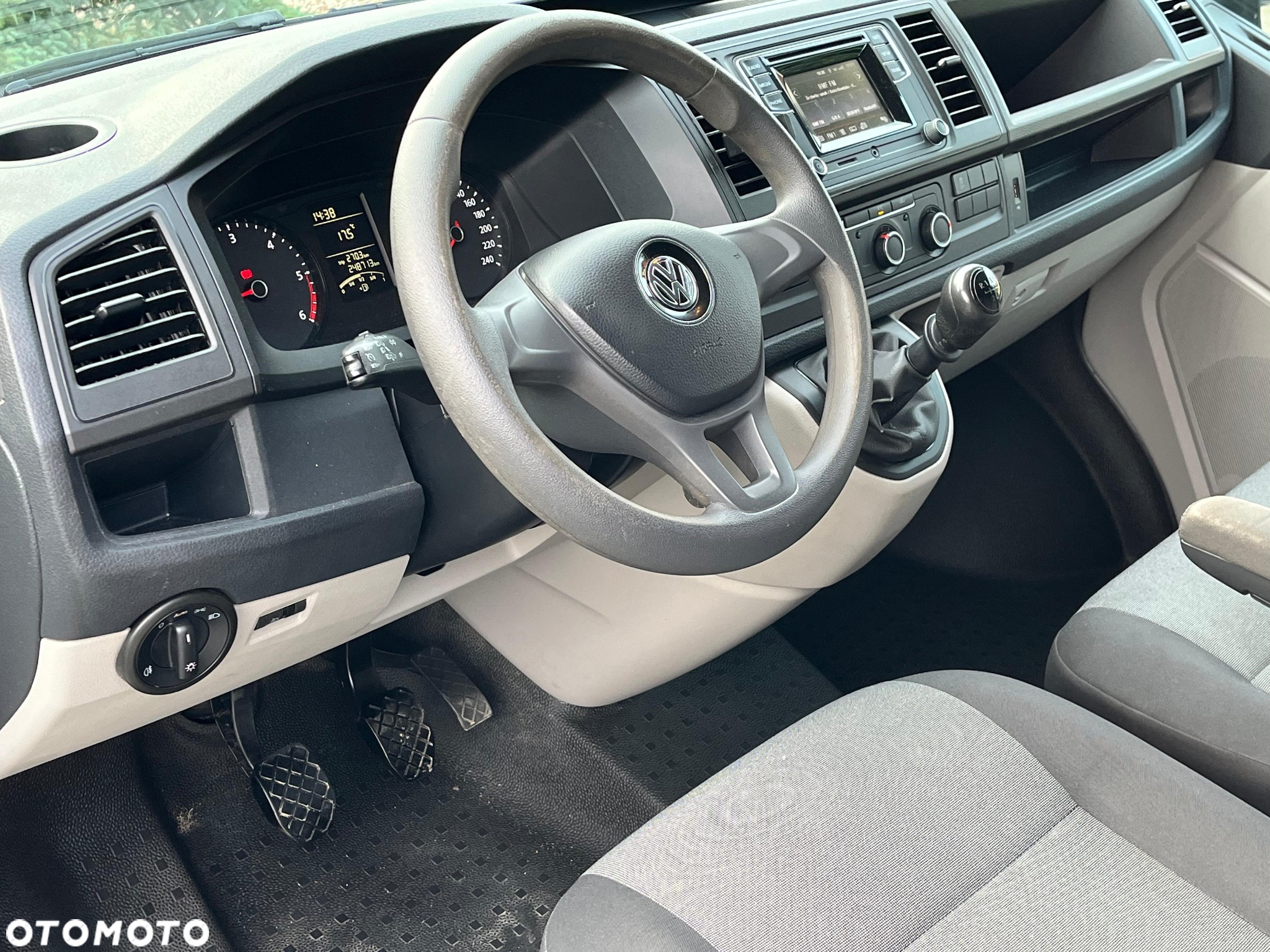 Volkswagen Transporter - 14
