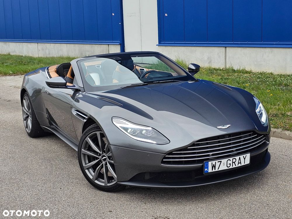 Aston Martin DB11 - 2