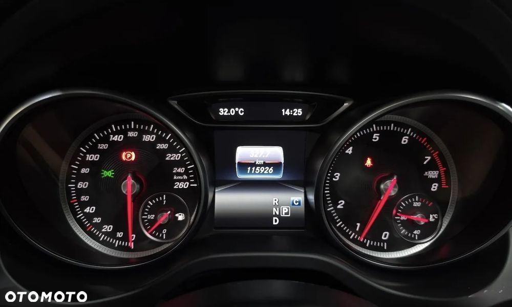 Mercedes-Benz CLA - 11