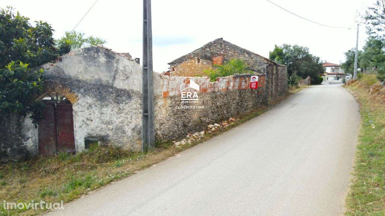 Moradia T3 localizada em Ourém - Grande imagem: 5/34