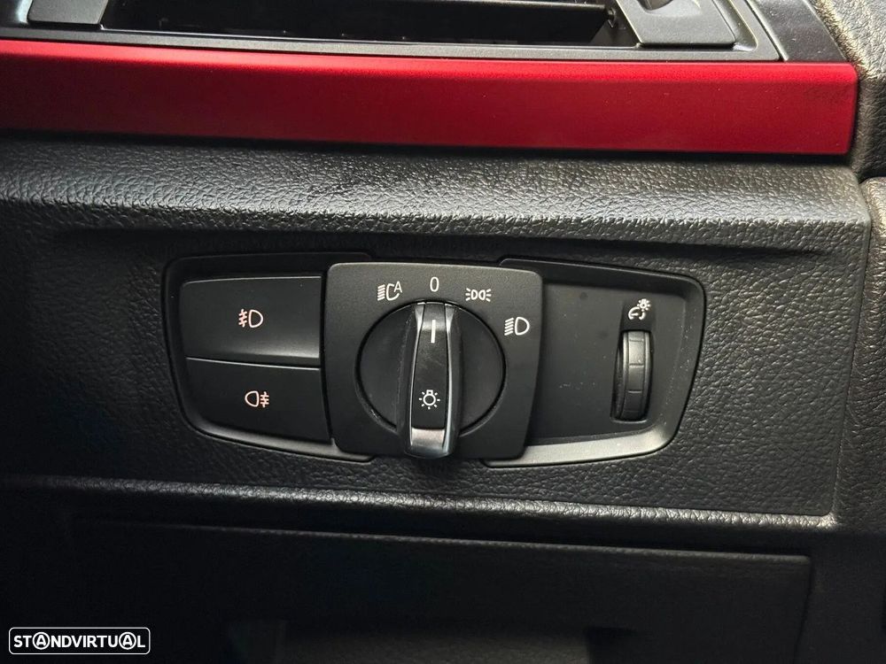 BMW 120 d Sport Line - 23