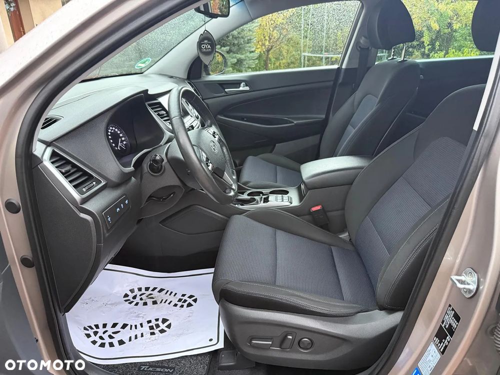 Hyundai Tucson 2.0 CRDi 4WD Automatik Style - 11
