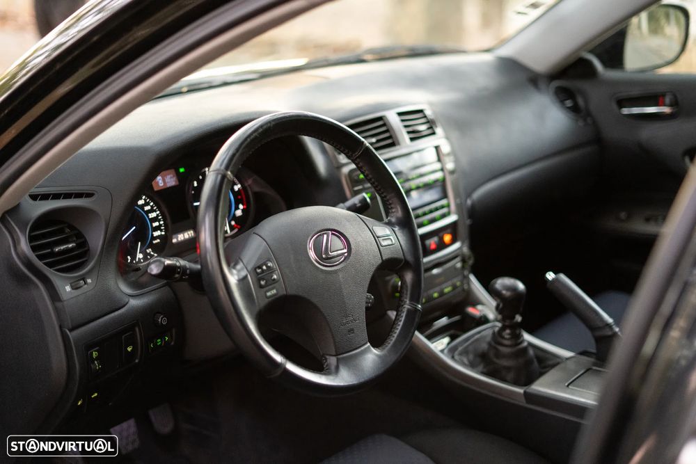 Lexus IS 220 - 7