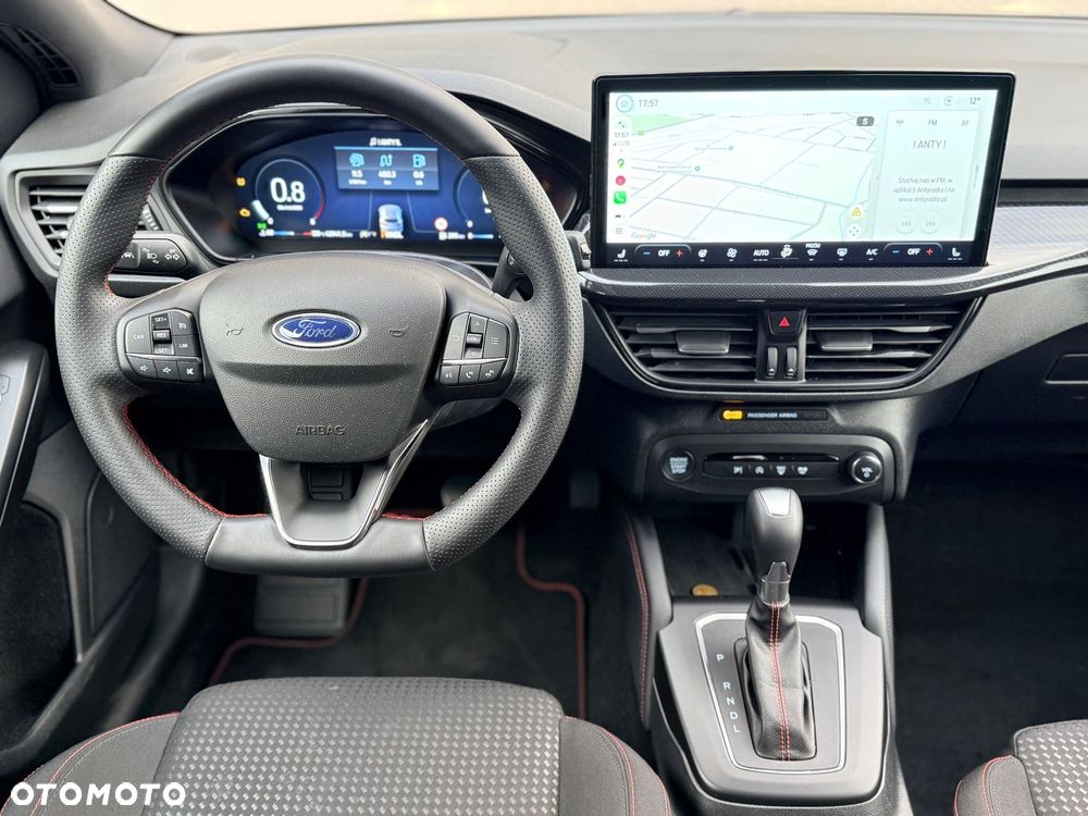 Ford Focus 1.0 EcoBoost mHEV ST-Line X - 24