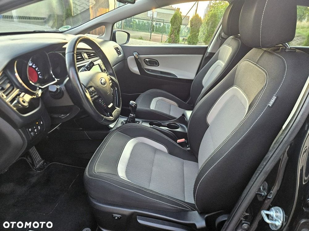 Kia Ceed 1.6 GDI ISG Dream-Team Edition - 20