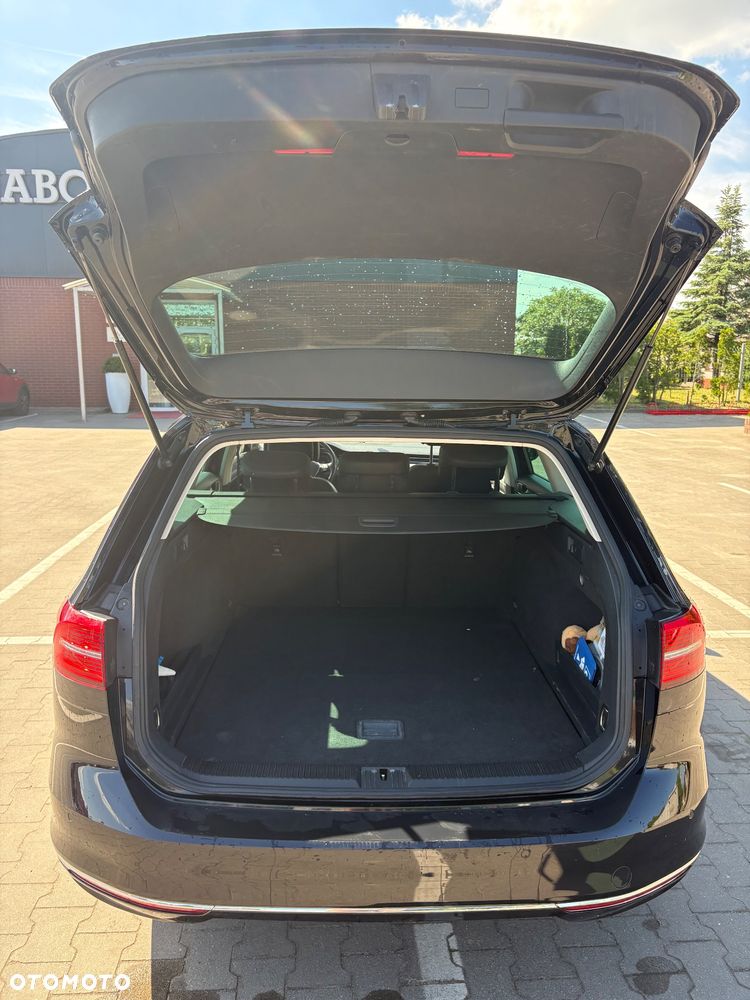 Volkswagen Passat 2.0 TDI BMT Highline DSG - 11