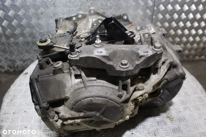 SKRZYNIA BIEGÓW AUTOMAT VOLVO V70 III 2.0 - 2