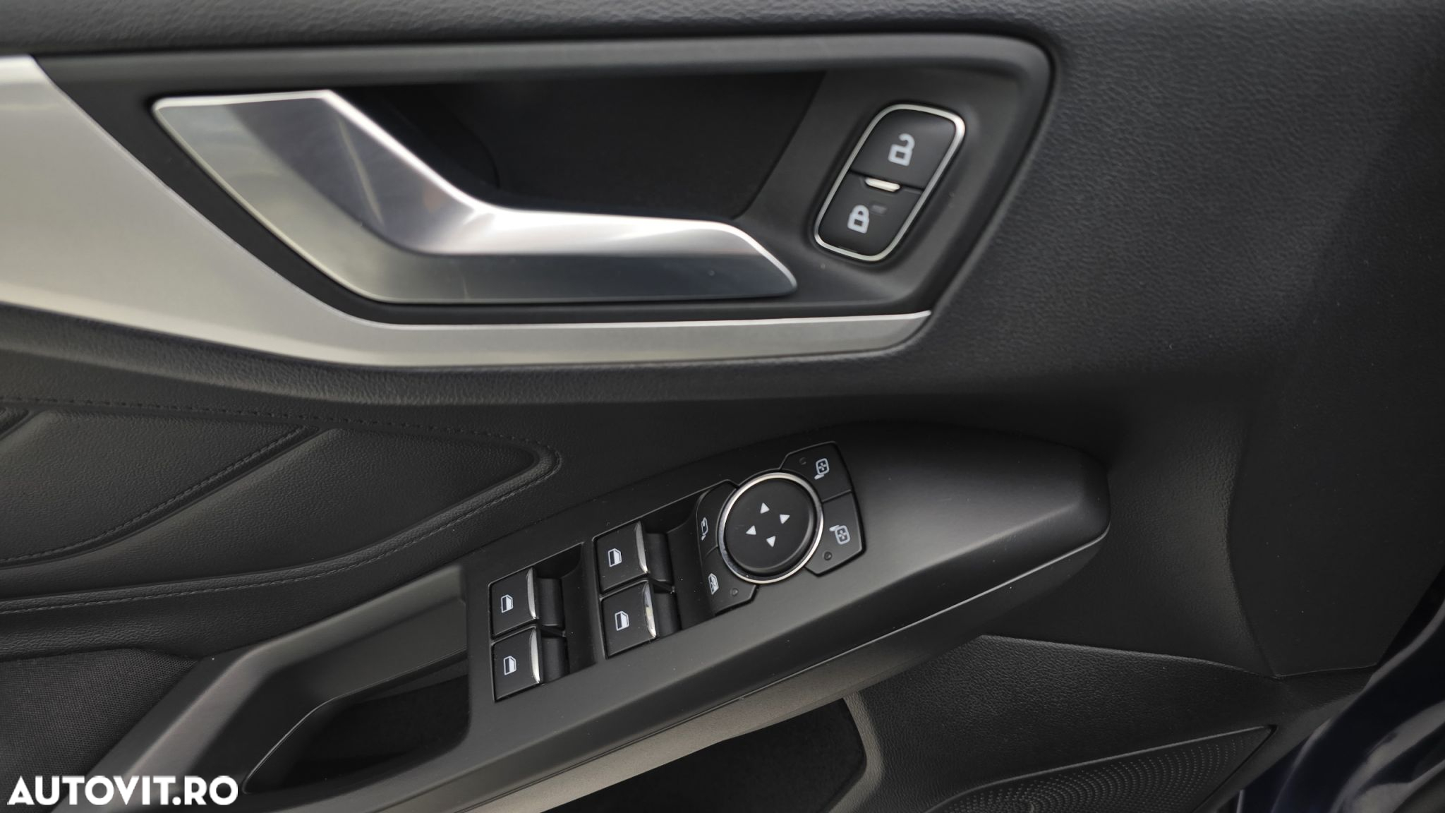 Ford Focus 1.0 EcoBoost Trend - 11