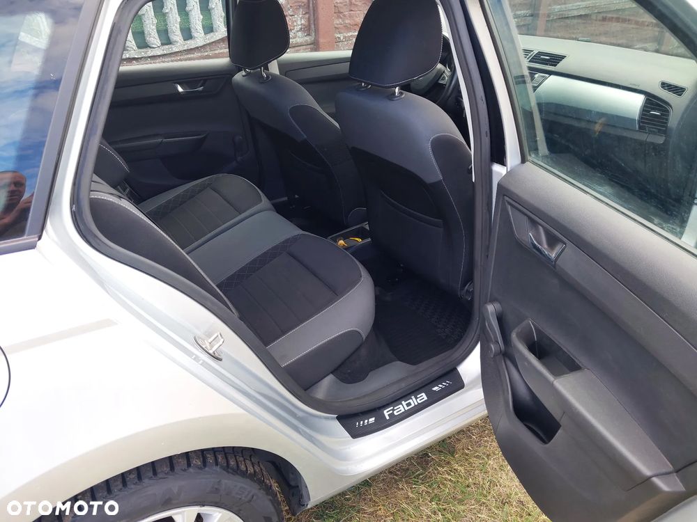 Skoda Fabia 1.0 Ambition - 8