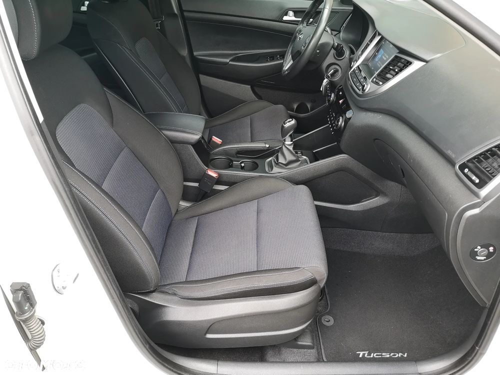 Hyundai Tucson 1.6 GDI BlueDrive Comfort 2WD - 22