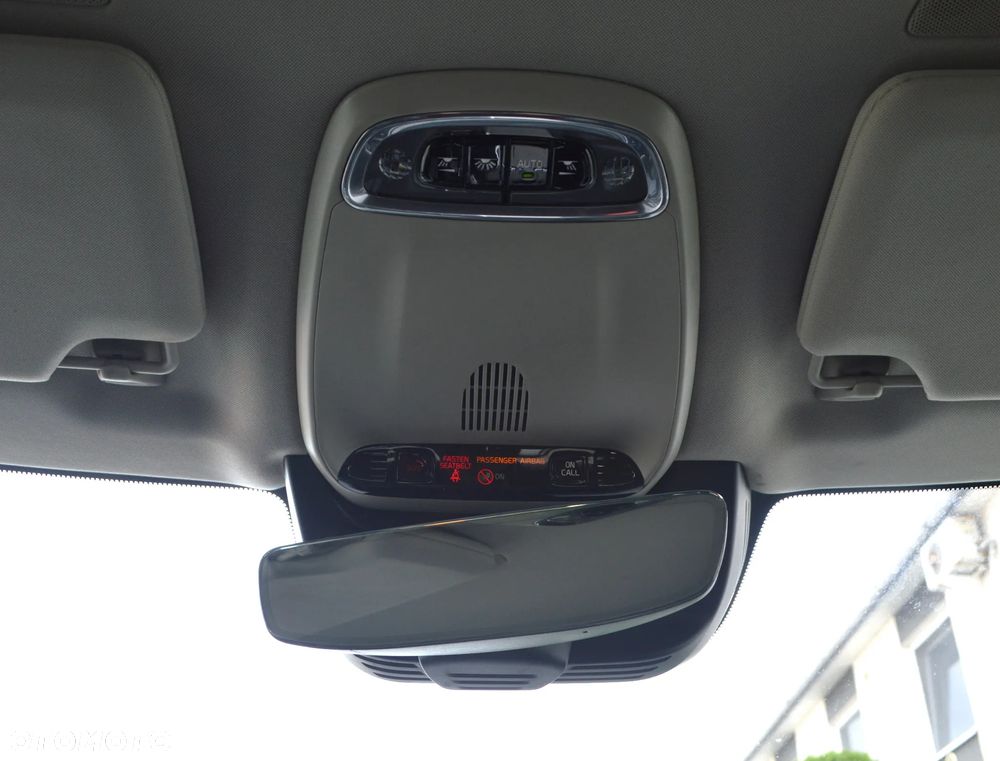 Volvo XC 90 - 29