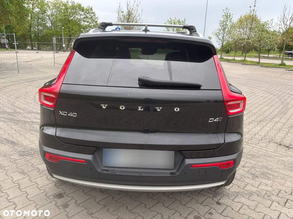 Volvo XC 40 D4 AWD - 16