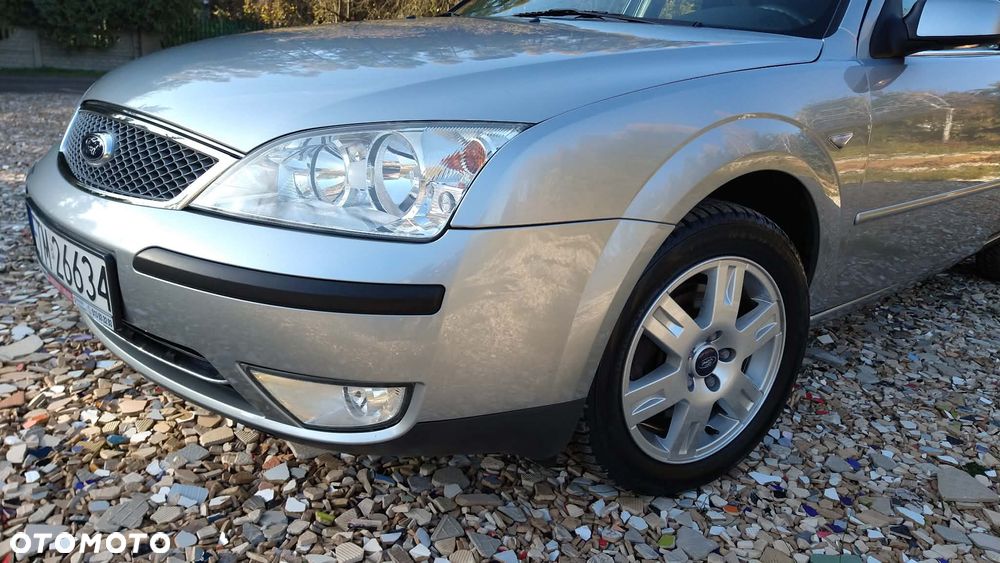 Ford Mondeo 1.8 Ghia - 3
