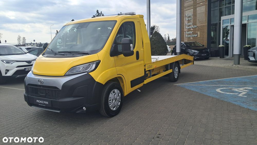 Toyota Proacemax - 2