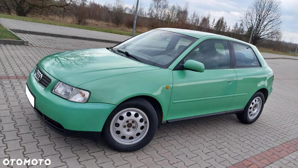 Audi A3 3-drzwiowe 1.6 Ambiente - 1