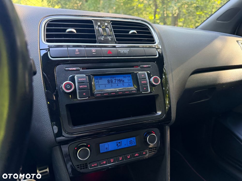 Volkswagen Polo - 23